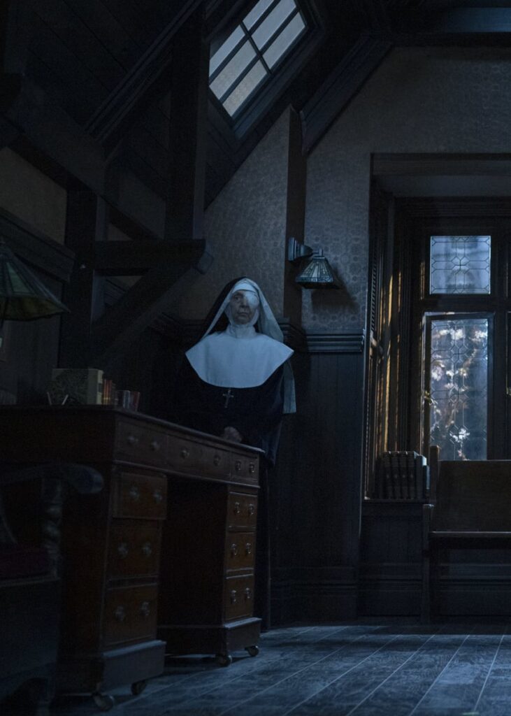 Sister Patch Eye Watches David - Evil Season 3 Episode 1
