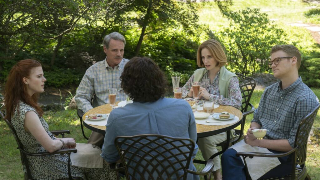 Sizing up Henry - The Time Traveler's Wife Season 1 Episode 5