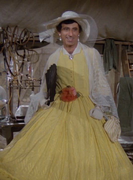 Klinger in Drag