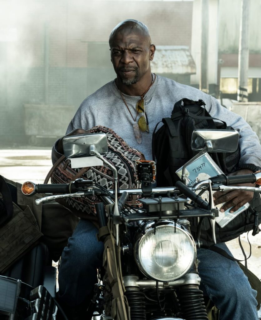 On the Bike - Tales of the Walking Dead Season 1 Episode 1