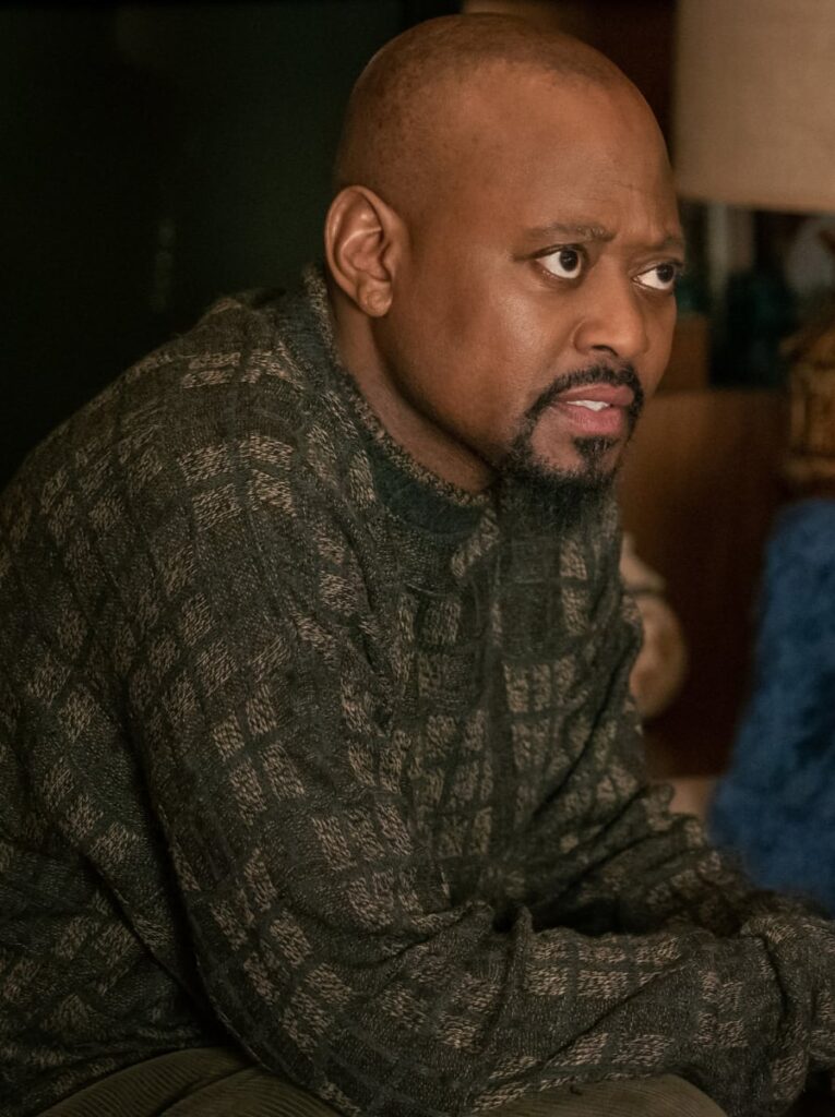 Howard Hangs Out - Power Book III: Raising Kanan Season 2 Episode 5