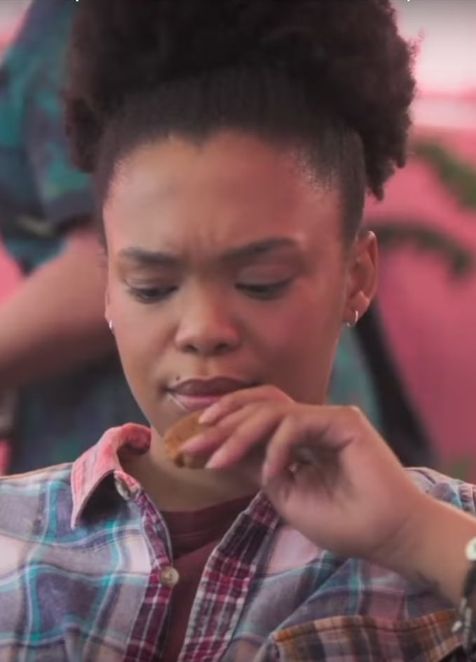 Jessie Gets a Cookie from Tannie Maria