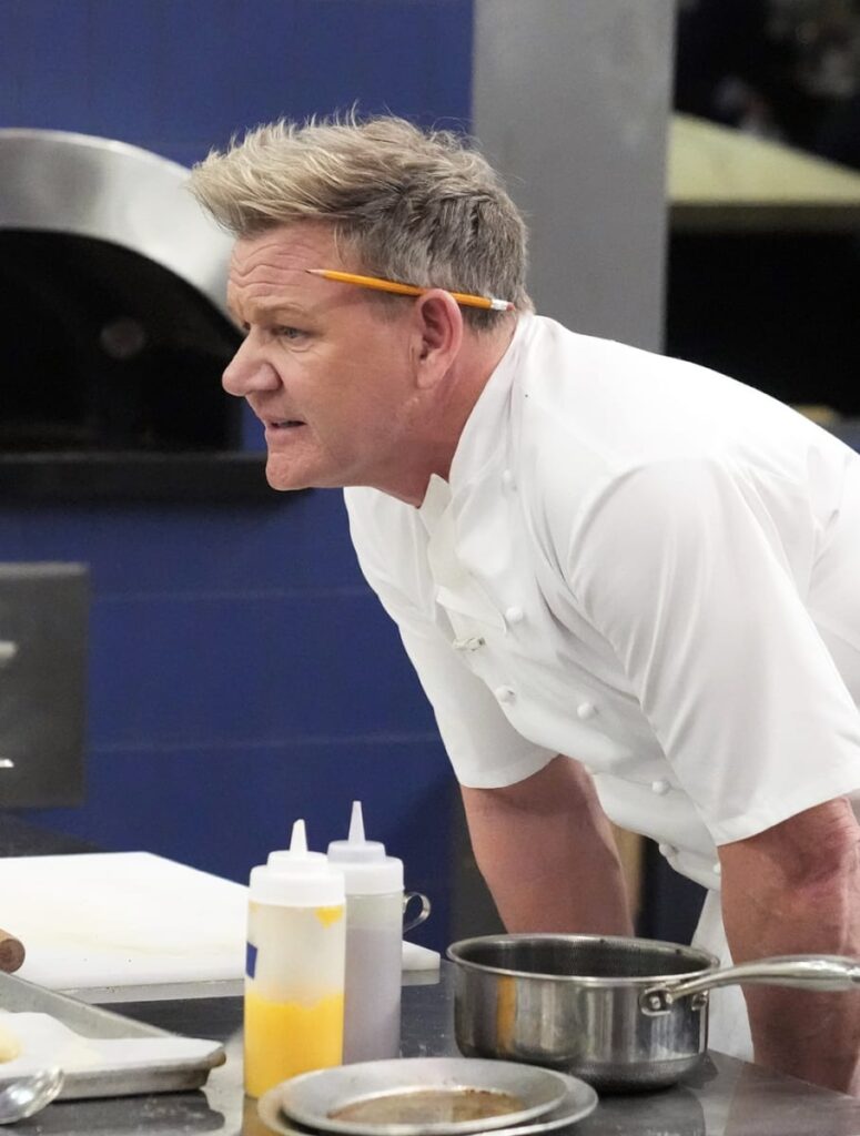 Getting Low -tall - Hell's Kitchen Season 22 Episode 9