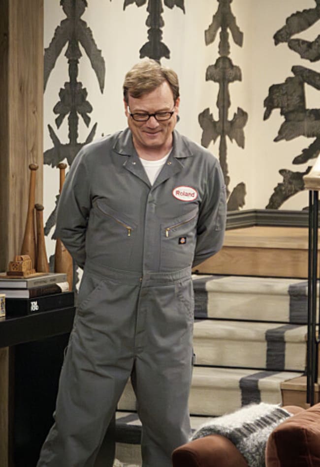 Roland, the Plumber - Frasier Season 1 Episode 9