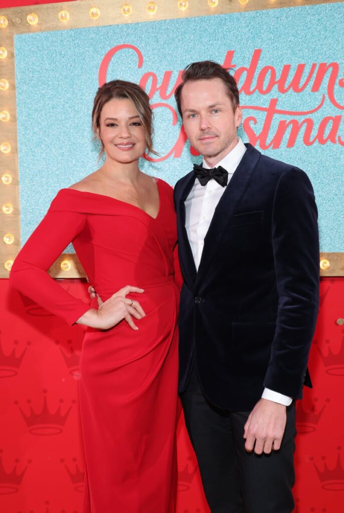 Kimberley Sustad and Paul Campbell 2022 Countdown to Christmas