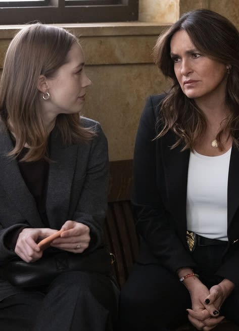 Benson Teams Up - Law & Order: SVU Season 25 Episode 2