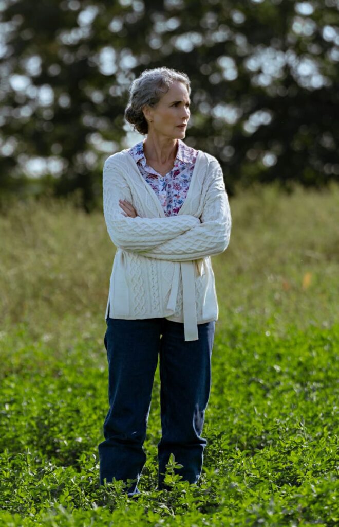 Del Looks Concerned - The Way Home Season 2 Episode 2