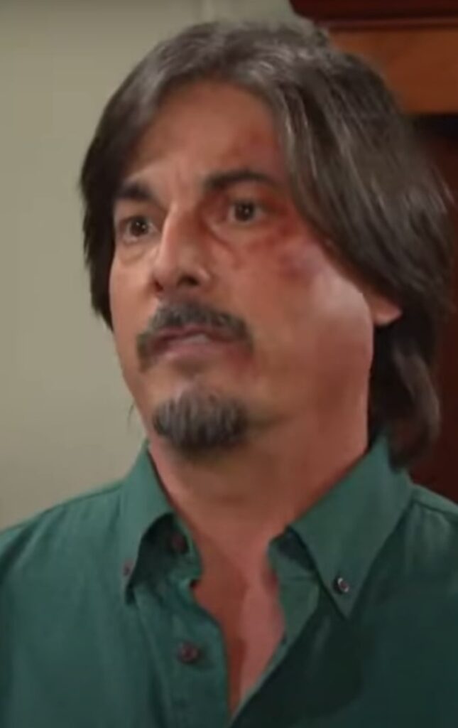 Lucas Makes a Bold Move - Days of Our Lives
