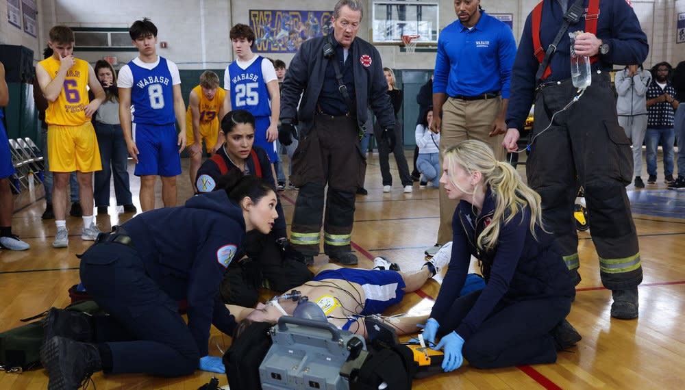 Defibrillator Malfunction - Chicago Fire