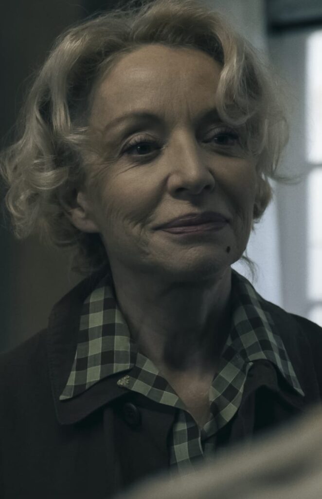 Grandma Dearest - Monsieur Spade Season 1 Episode 4