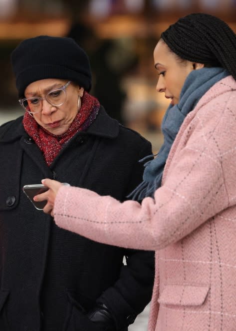 Sharon's Daughter - Chicago Med Season 9 Episode 4