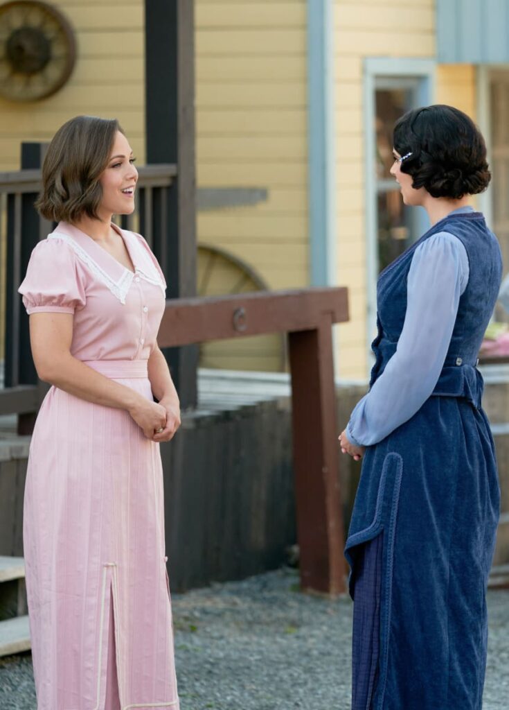 Lucas's Women Meet - When Calls the Heart Season 11 Episode 4