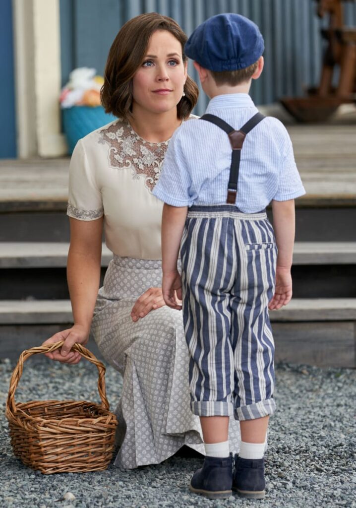 Mother & Son Moment - When Calls the Heart Season 11 Episode 4