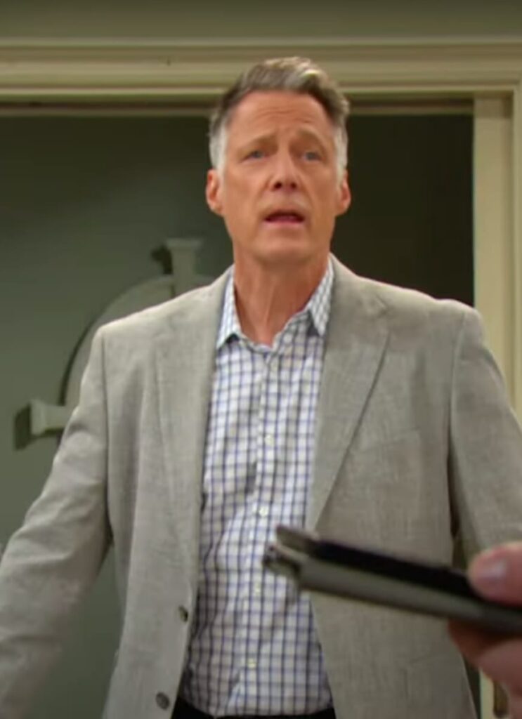 Jack is Back - DOOL s59 E211 - Days of Our Lives