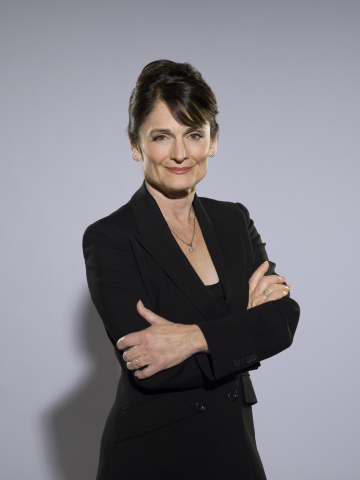 Angela Petrelli Photo