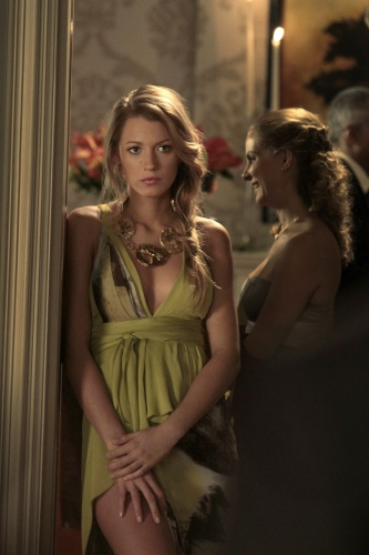 Miss Serena in Yellow