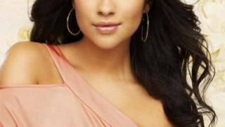 Shay Mitchell Photo