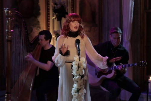 Florence and the Machine Perform