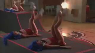 Glee Sneak Peek: William McKinley Gurls!