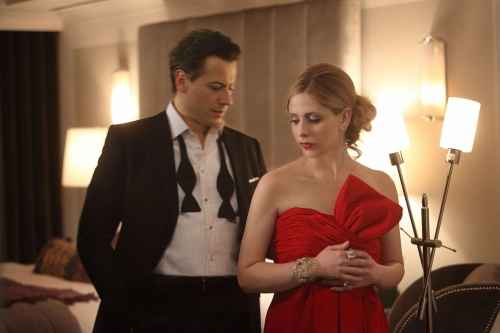 Ioan Gruffudd as Andrew