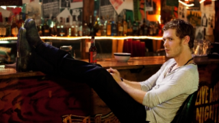 Klaus, Chilling