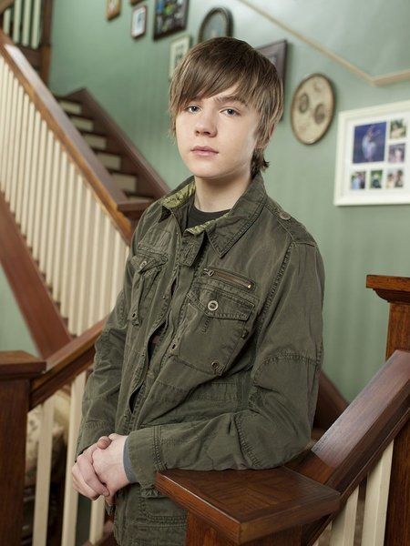 Miles Heizer as Drew