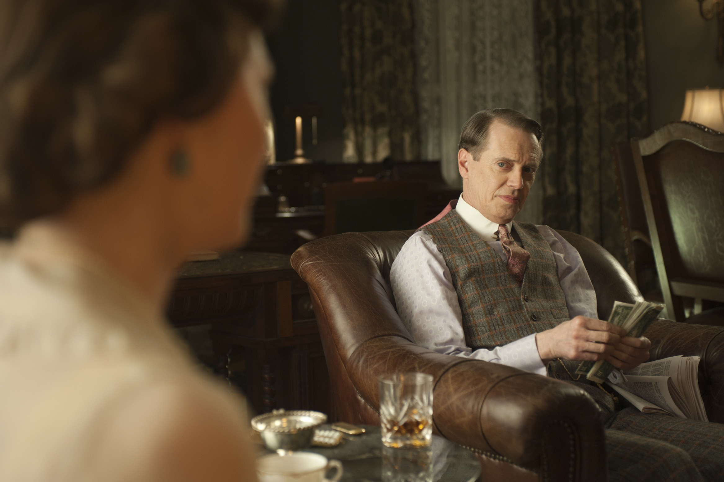 Boardwalk Empire Season 2 Episode 12 Recap: To the Lost - TV Fanatic, image size:2335x1553
