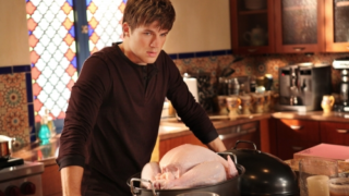 A 90210 Thanksgiving