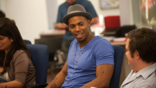 Mehcad Brooks on Set