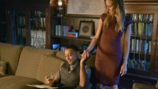 Kim Raver on Revolution