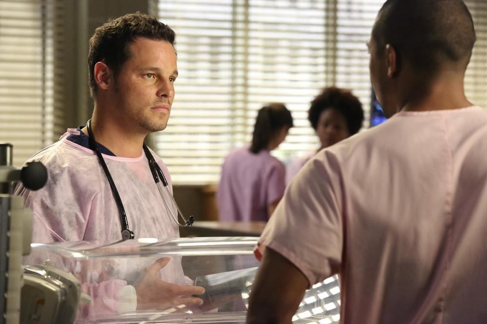 Karev in the NICU