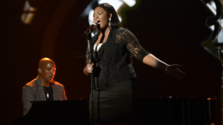 Candice Glover Performance Pic