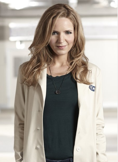 Jordana Spiro as The Mob Doctor