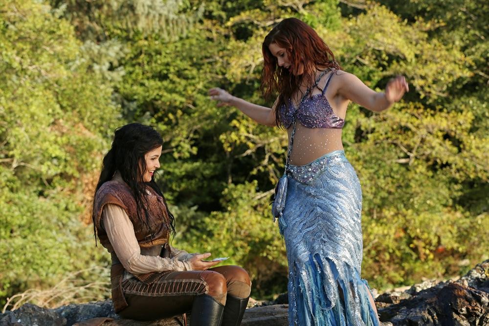 Snow Admires Ariel