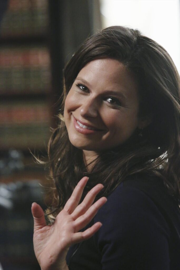 Hi, Katie Lowes!