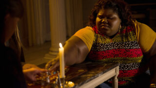 Queenie Contacts a Spirit
