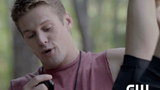 The Vampire Diaries Sneak Peek: Working Out With Matt!