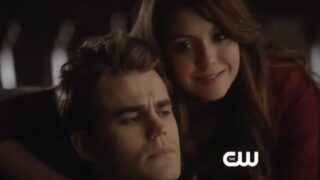 The Vampire Diaries Sneak Peek: Sexy Study Time!