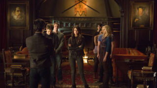 Damon Holds Court