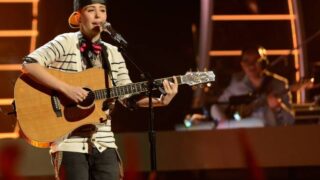 MK Nobillette Performs