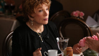 Shirley MacLaine on Glee