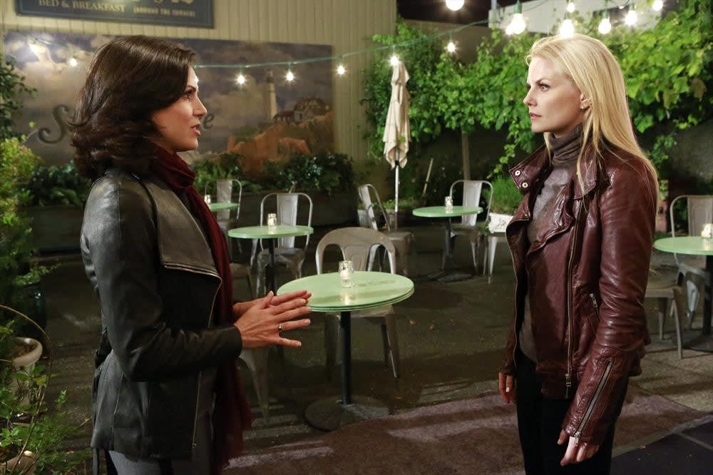 Forgiving Emma - Once Upon a Time Season 4 Episode 1
