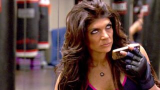 A Phone Call from Amber - The Real Housewives of New Jersey Season 6 Episode 9