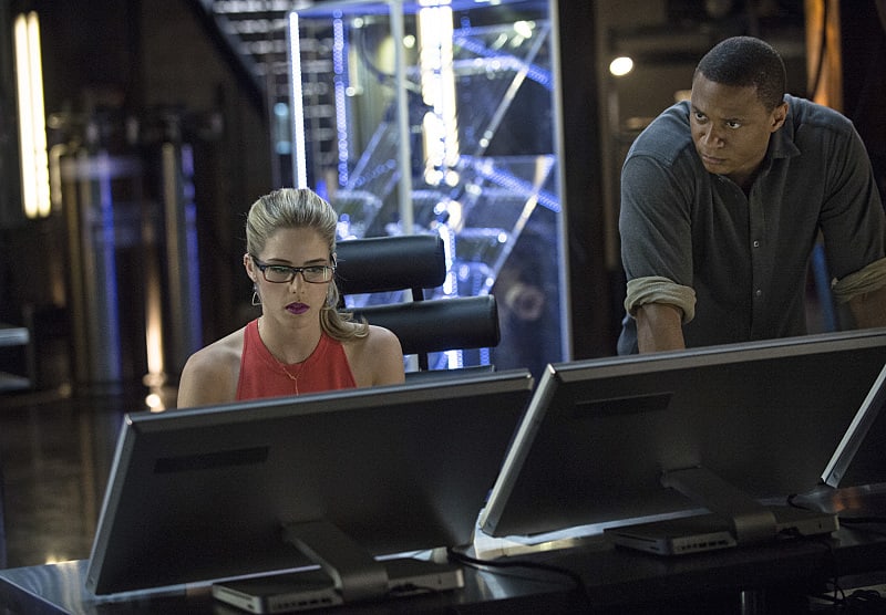 On the Job - Arrow Season 3 Episode 2