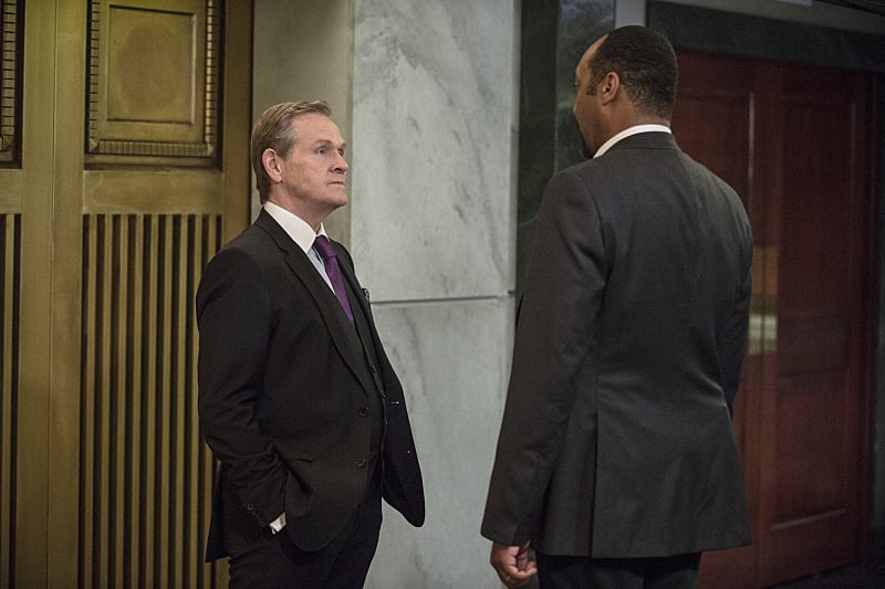 Simon Stagg and Joe West - The Flash Season 1 Episode 2