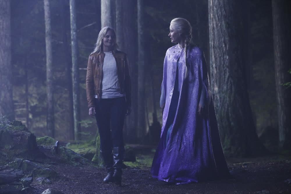 Traipsing Through the Woods - Once Upon a Time Season 4 Episode 5