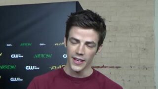 The Flash Cast Previews Arrow Crossover Special, Doing Battle with Stephen Amell & More