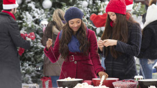 Christmas with Bonnie and Elena - The Vampire Diaries Season 6 Episode 10