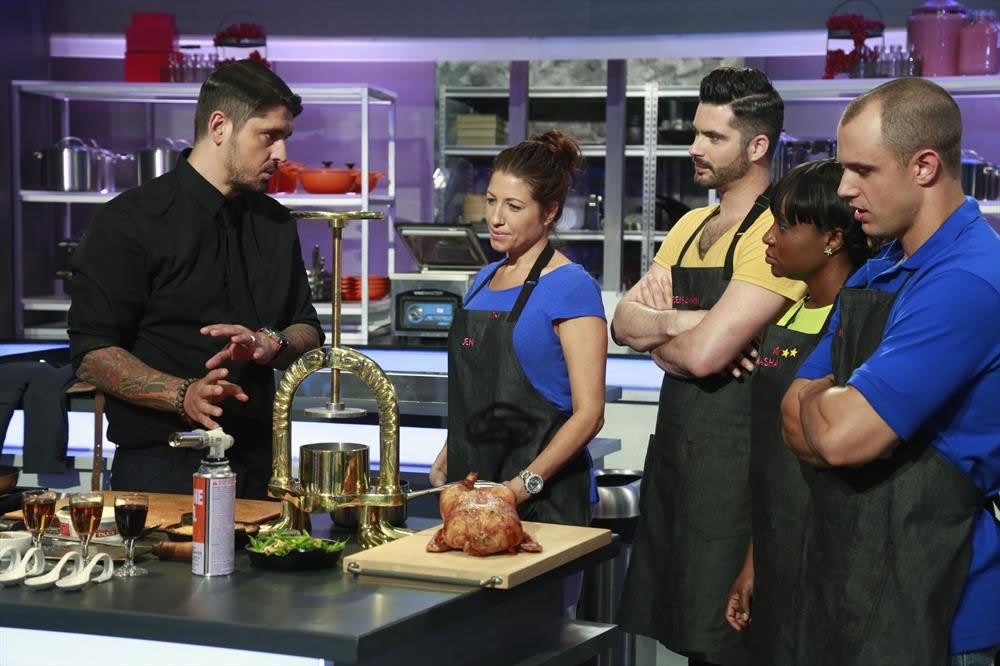 Ludo Prepares His Team for the Holiday Challenge - The Taste
