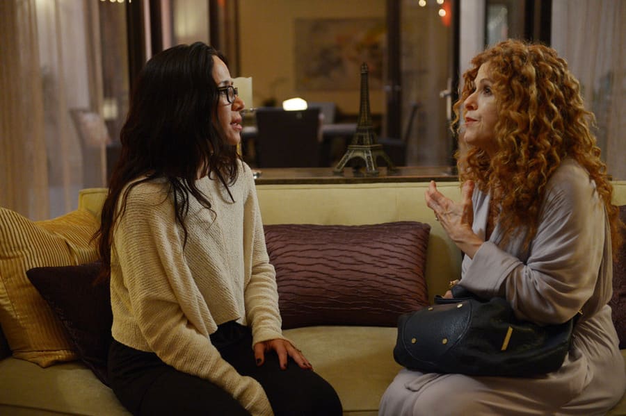 Mom and Me - Girlfriends' Guide to Divorce Season 1 Episode 5